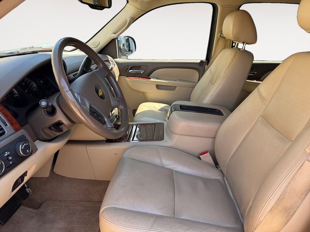 Used 2013 Chevrolet Tahoe LTZ AWD/4WD image 9