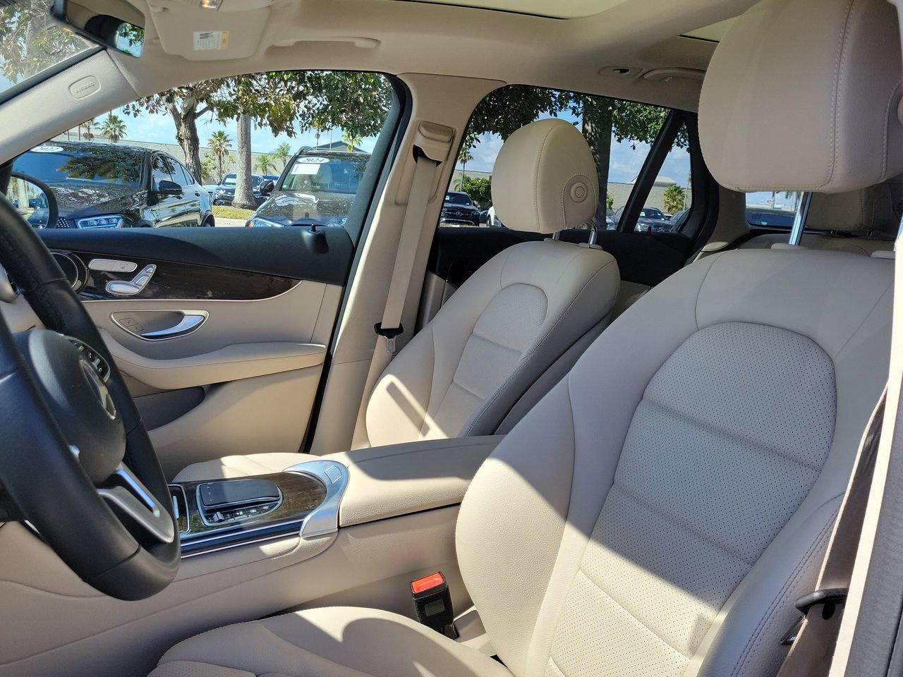 Certified 2022 Mercedes-Benz GLC 300 image 23