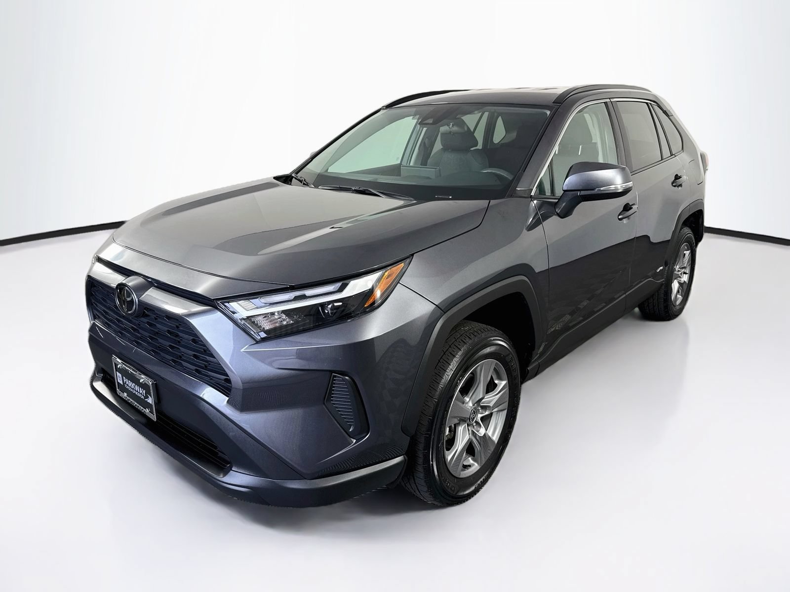 Certified 2025 Toyota RAV4 XLE AWD/4WD image 3