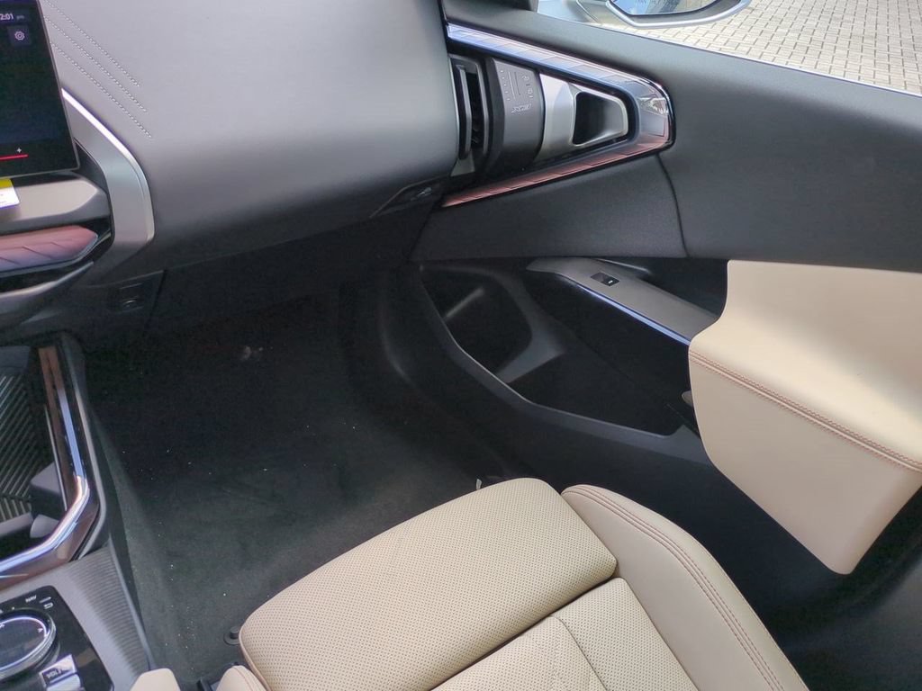 New 2026 BMW X3 xDrive30i w/ Premium Package AWD/4WD image 17