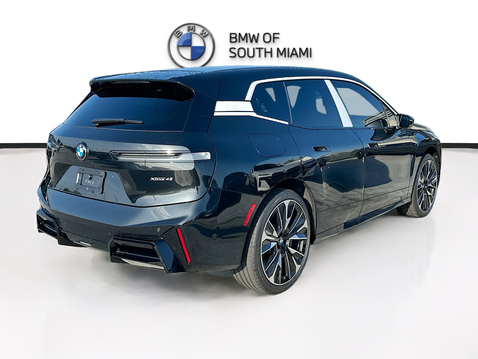 New 2026 BMW iX xDrive45 w/ M Sport Package AWD/4WD image 6