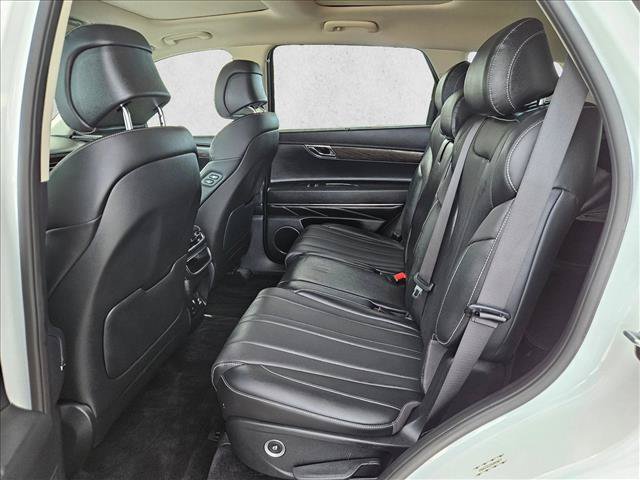 Used 2021 Genesis GV80 3.5T AWD/4WD image 17