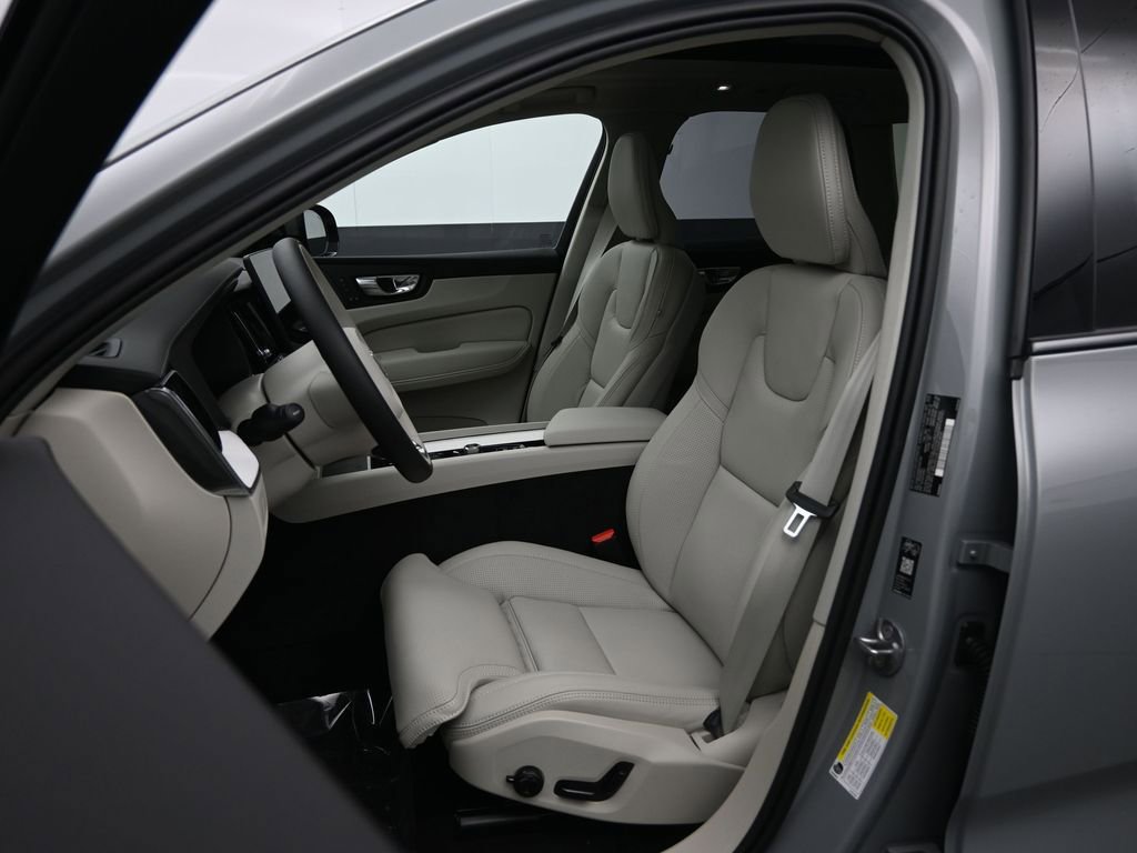New 2026 Volvo XC60 B5 Ultra w/ Protection Package Premier image 17