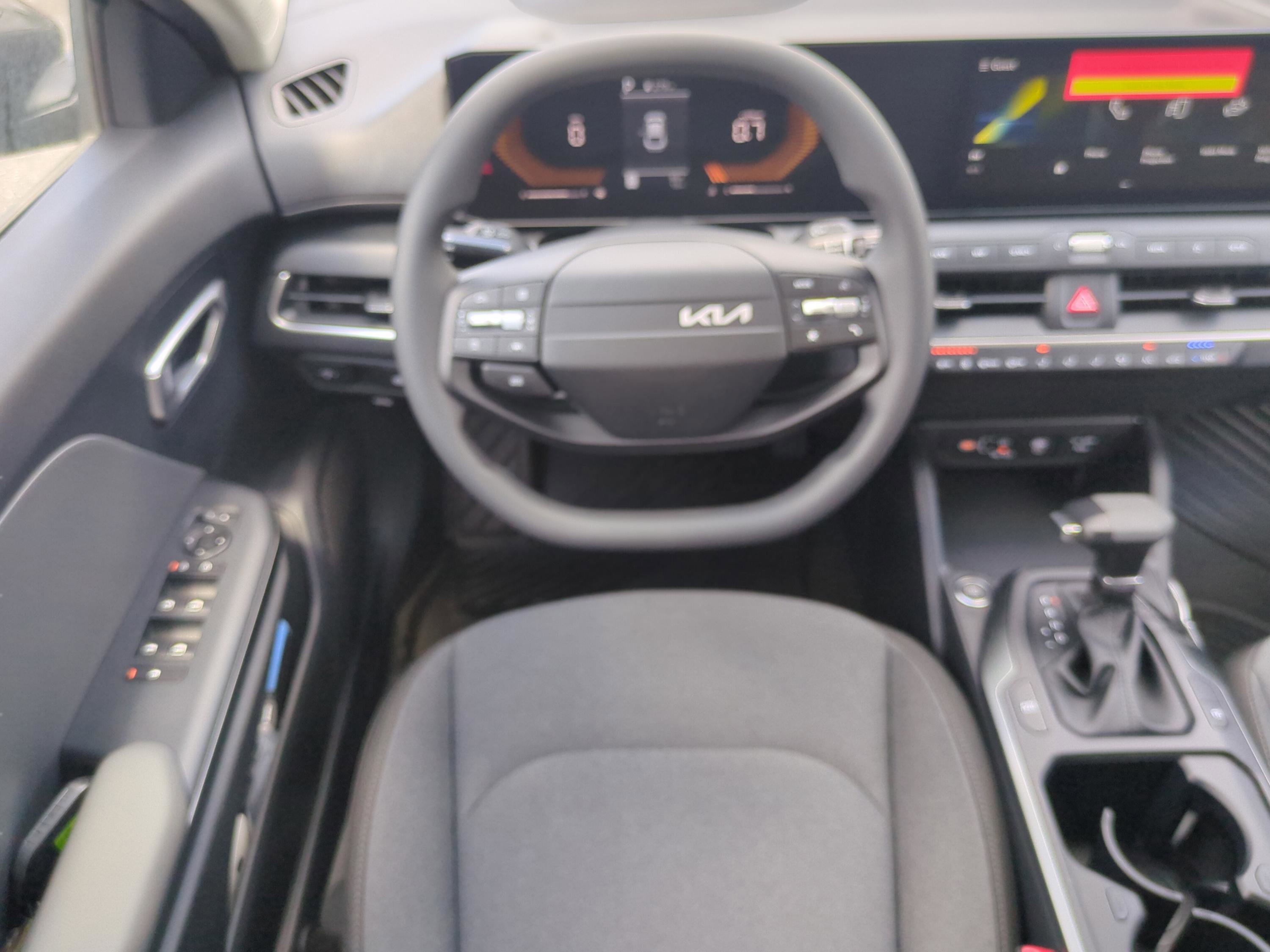 New 2026 Kia K4 LXS image 15