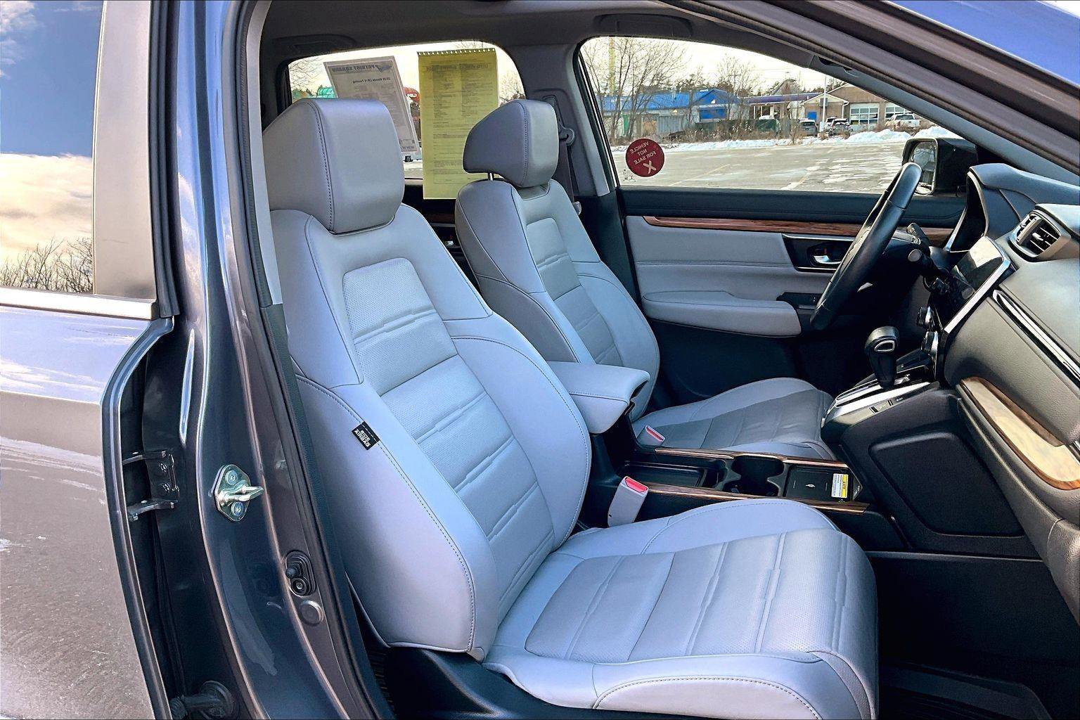 Used 2020 Honda CR-V Touring image 7