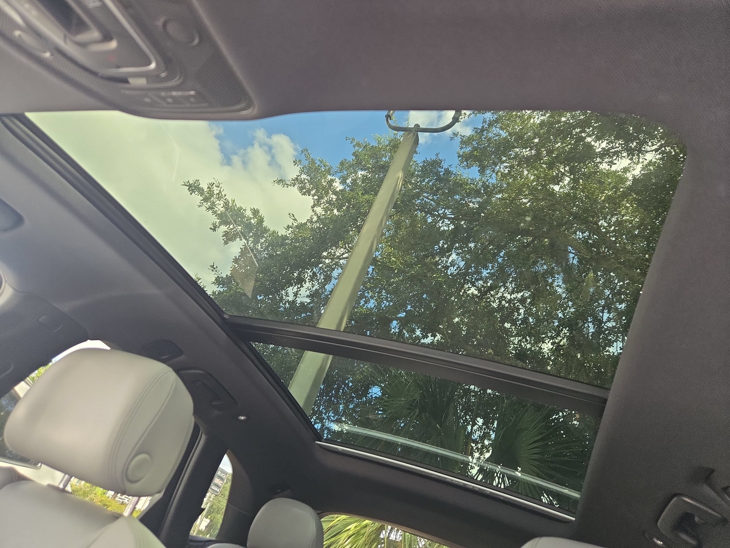 Used 2018 Audi SQ5 Prestige AWD/4WD image 11