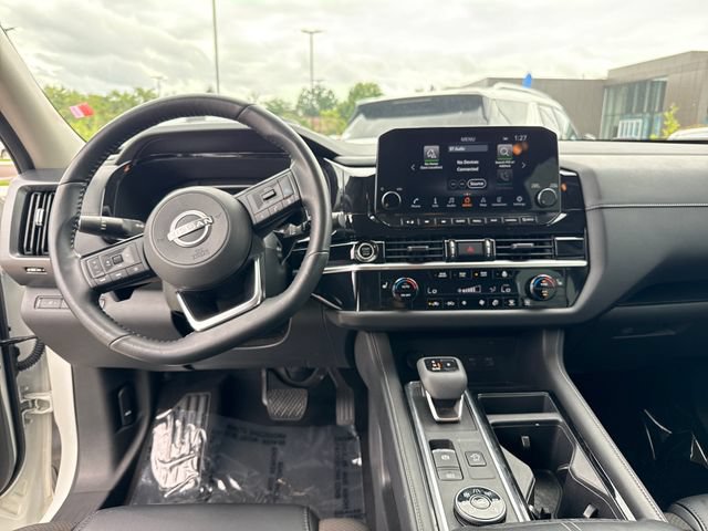 Certified 2023 Nissan Pathfinder SL AWD/4WD image 16