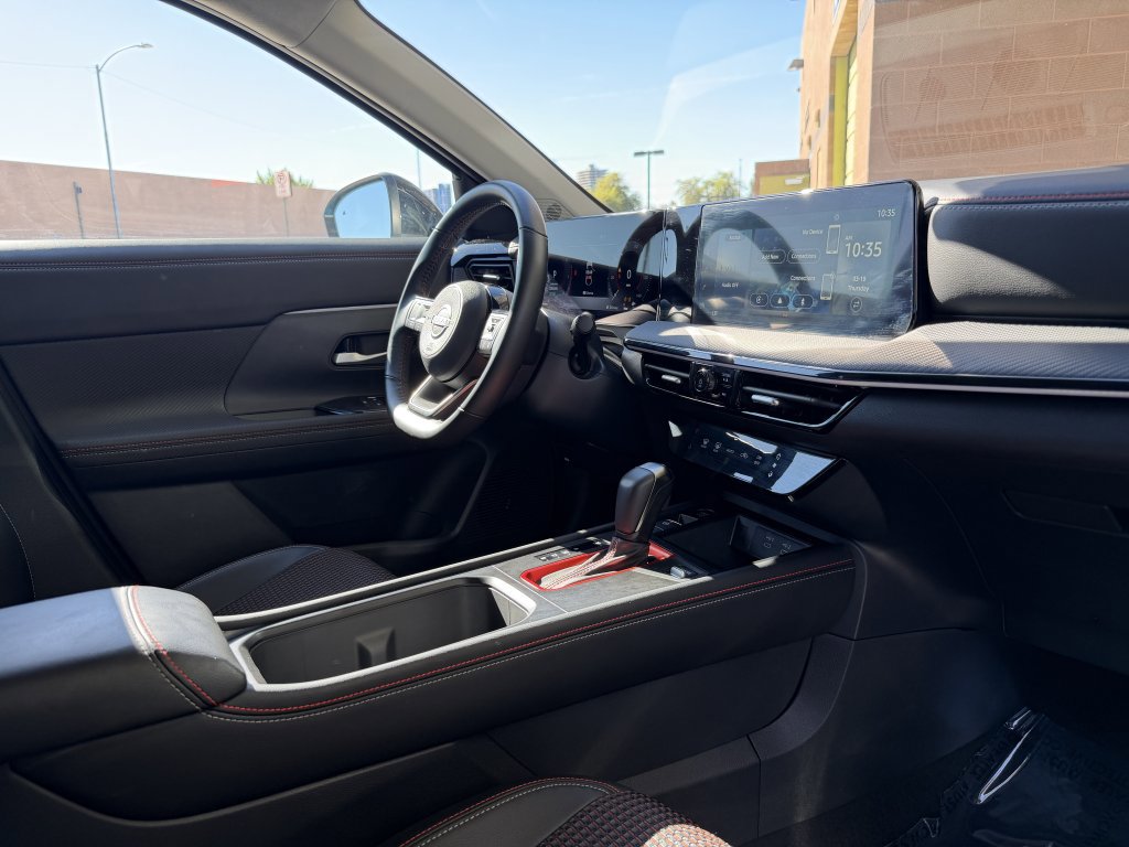 Used 2025 Nissan Kicks SR FWD image 38