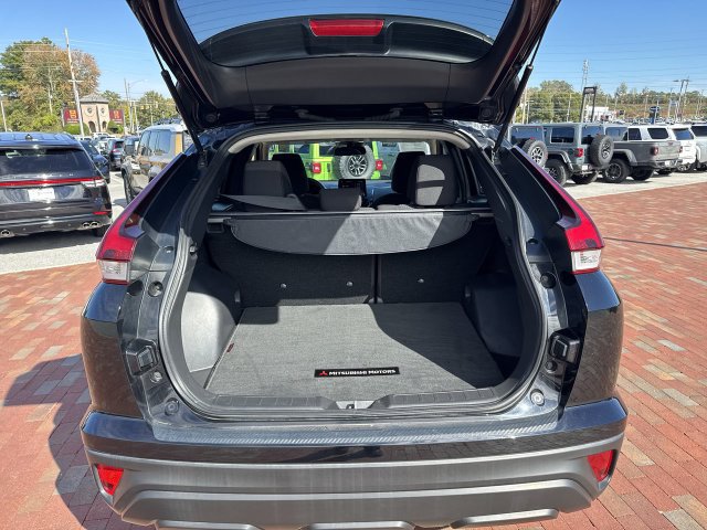 Used 2023 Mitsubishi Eclipse Cross LE AWD/4WD image 28