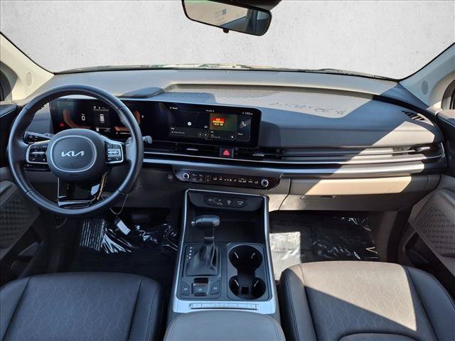 Used 2026 Kia Carnival FWD image 18