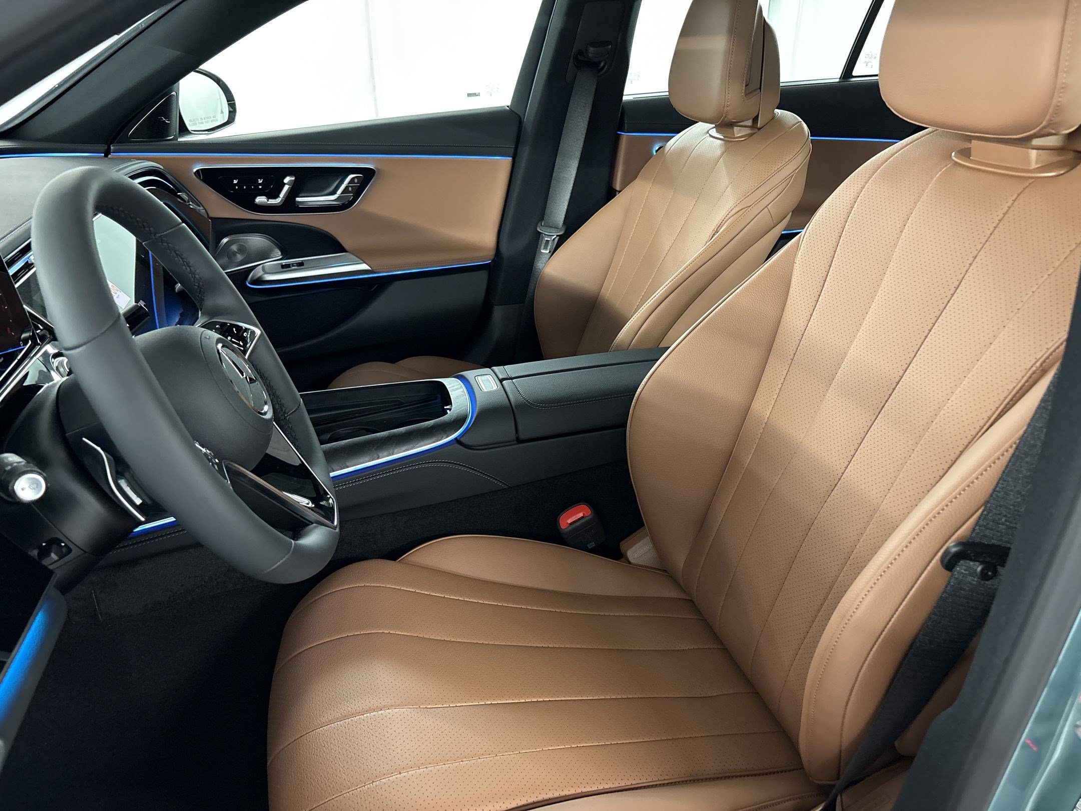 New 2026 Mercedes-Benz E 450 4MATIC Sedan image 25