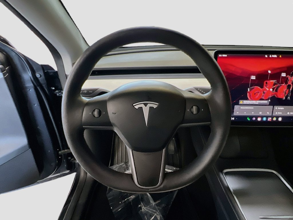 Used 2025 Tesla Model Y Long Range AWD/4WD image 10