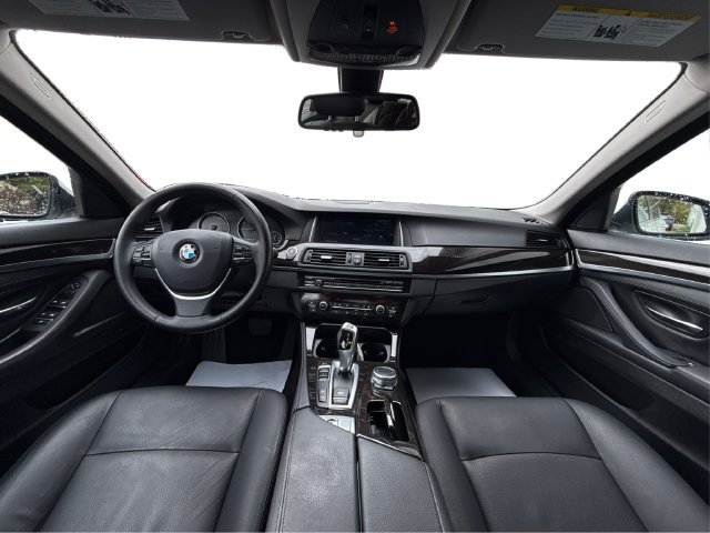 Used 2015 BMW 528i xDrive Sedan AWD/4WD image 28