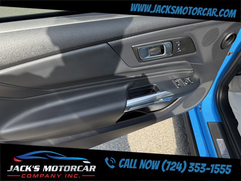 Used 2024 Ford Mustang GT Premium image 18