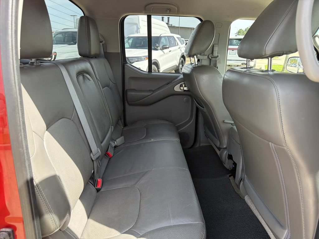 Used 2013 Nissan Frontier SL RWD image 10