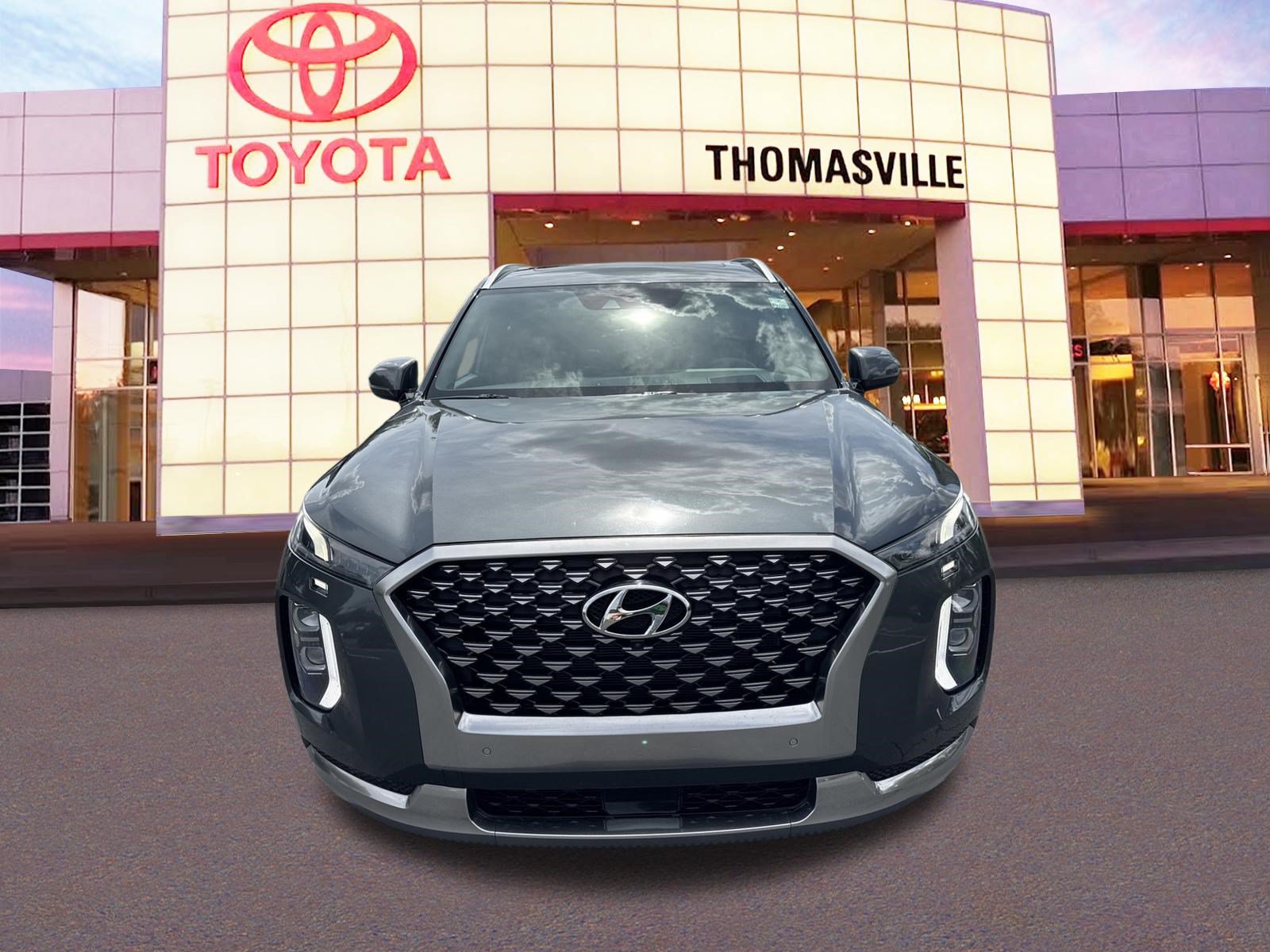 Used 2022 Hyundai Palisade Calligraphy w/ Cargo Package FWD image 2