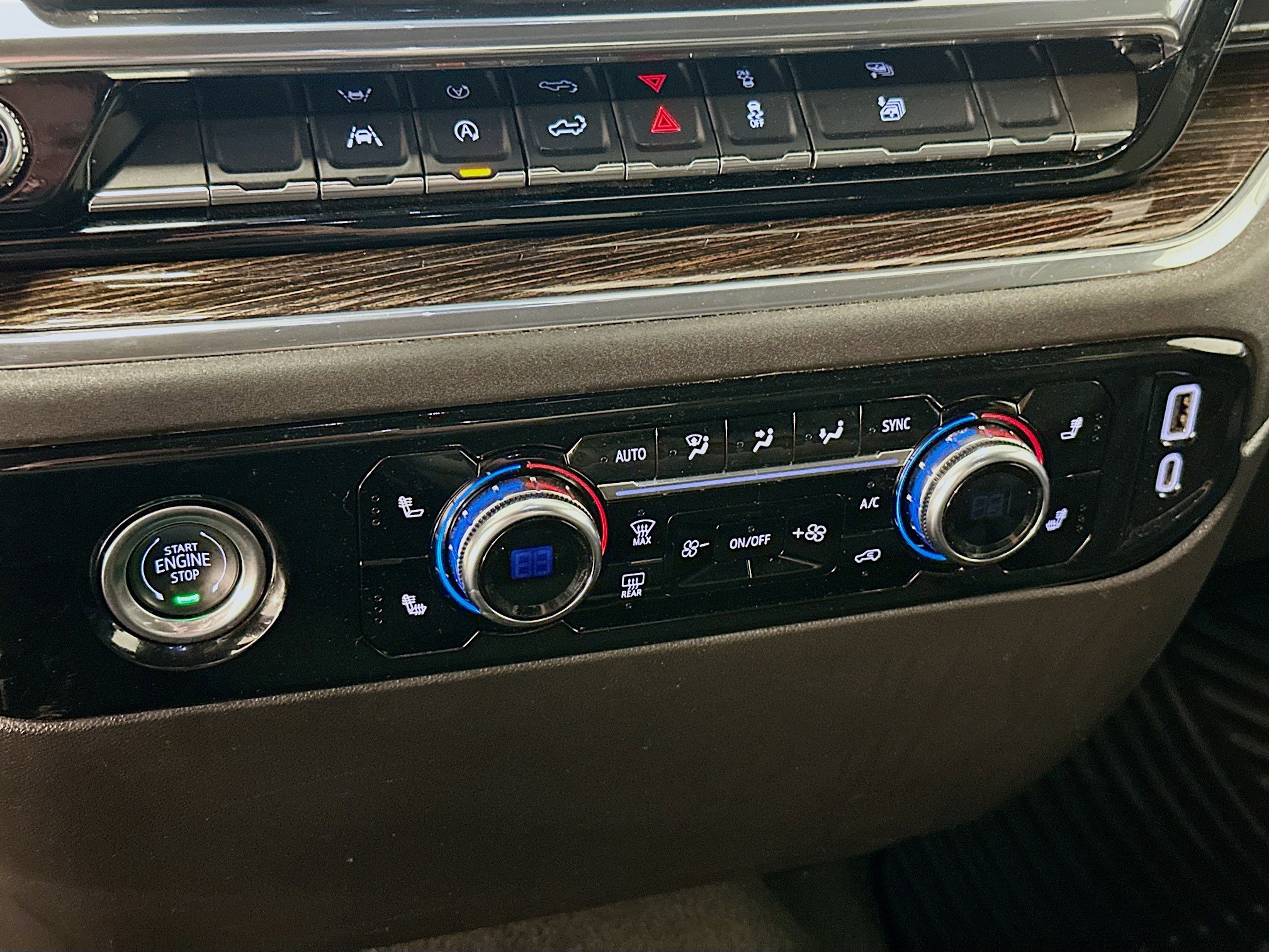 Used 2024 GMC Sierra 1500 SLE image 24