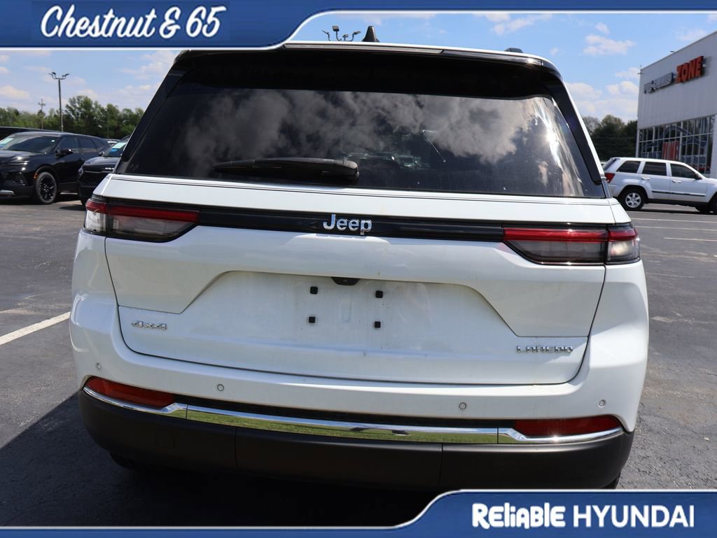 Used 2023 Jeep Grand Cherokee Laredo X image 21