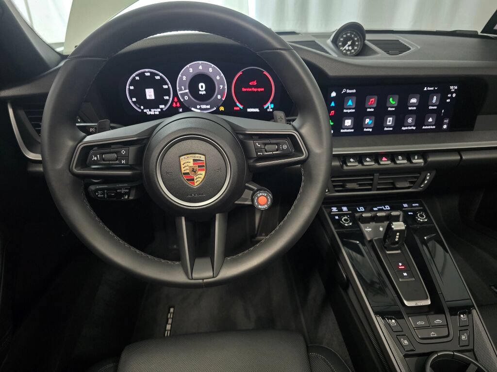 Certified 2025 Porsche 911 Carrera RWD image 19