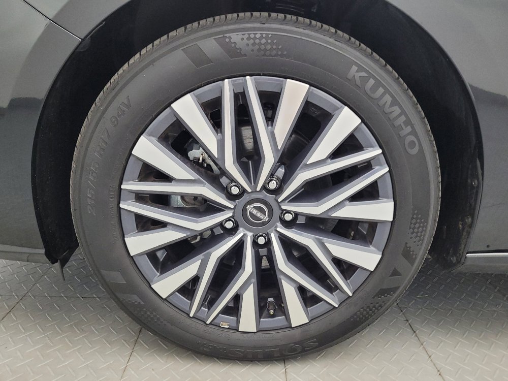 Used 2025 Nissan Altima 2.5 SV FWD image 31