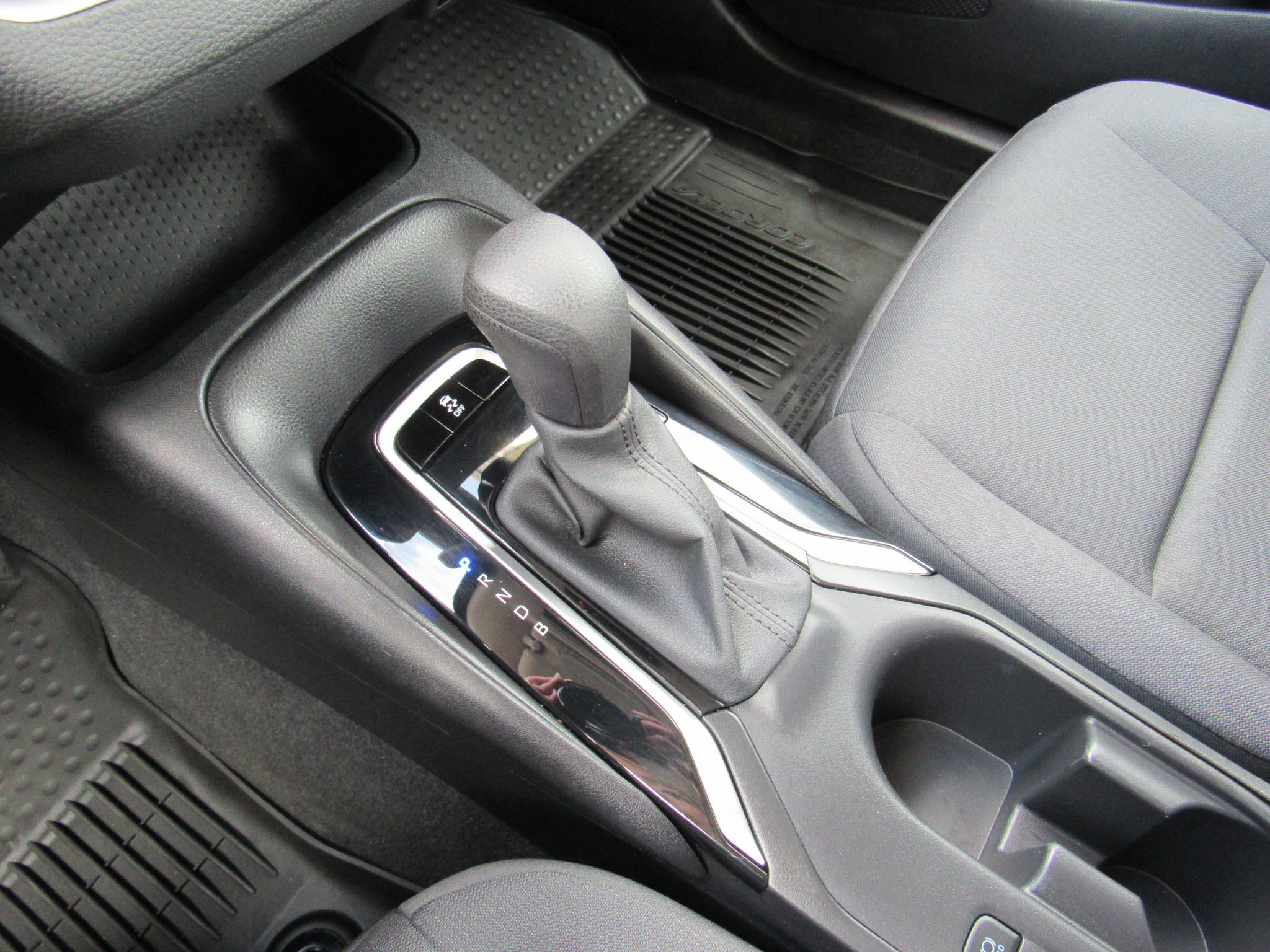 Used 2024 Toyota Corolla LE FWD image 23
