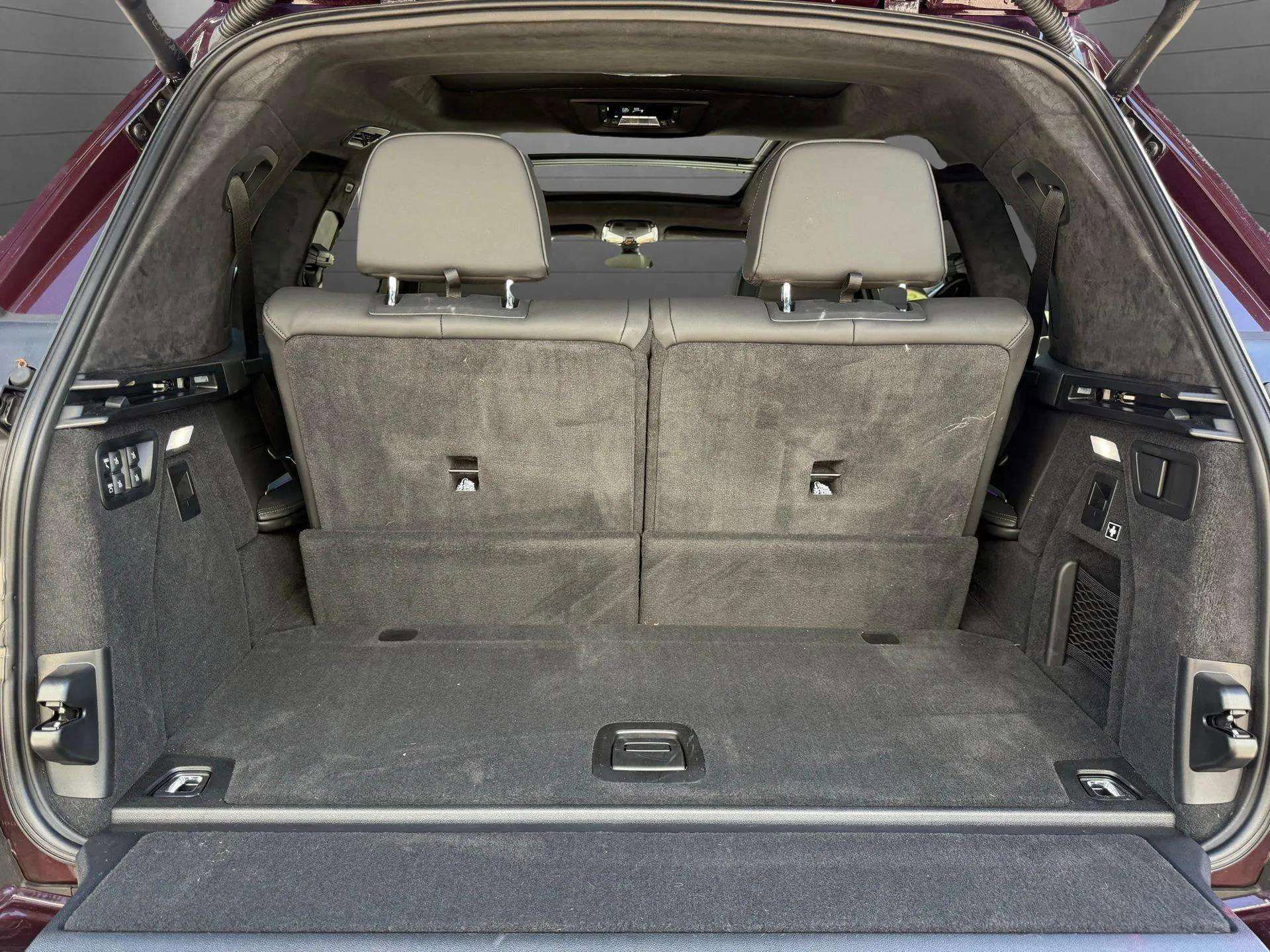 Used 2022 BMW X7 M50i image 20