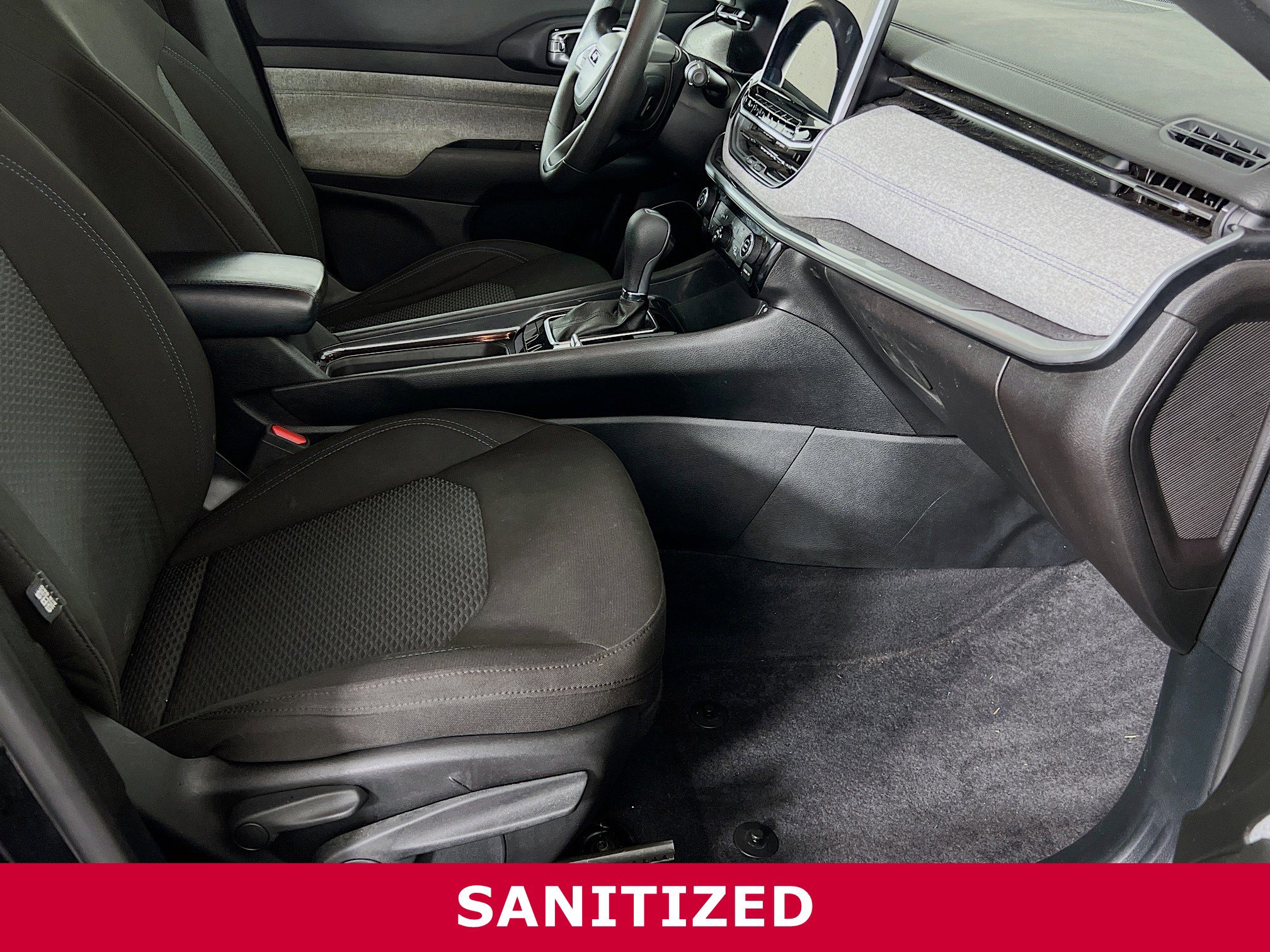 Used 2024 Jeep Compass Sport image 22