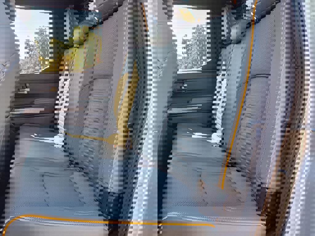 Used 2024 Toyota Tacoma Trailhunter image 7