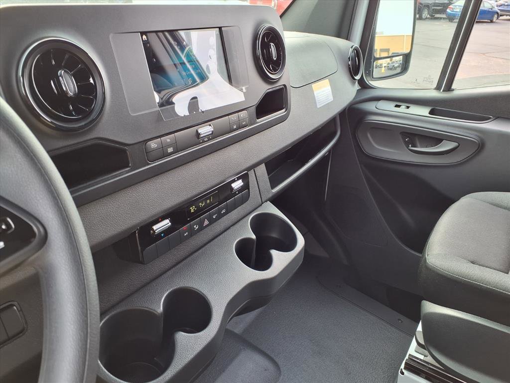 New 2024 Mercedes-Benz Sprinter 3500 image 17