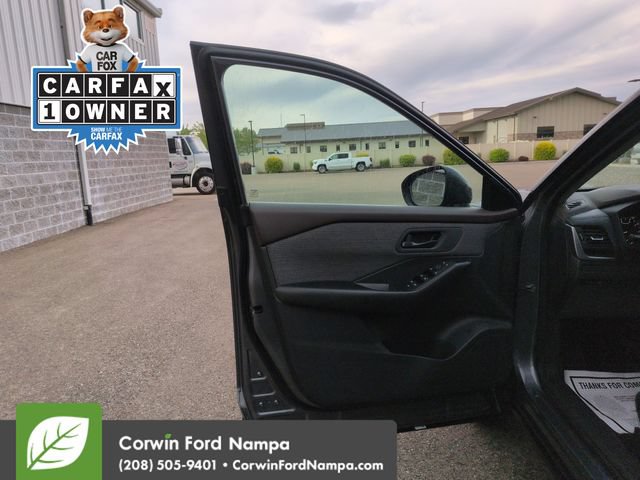 Used 2023 Nissan Rogue S AWD/4WD image 10