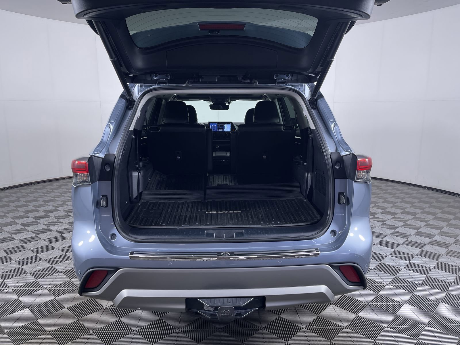 Used 2022 Toyota Highlander Platinum image 27