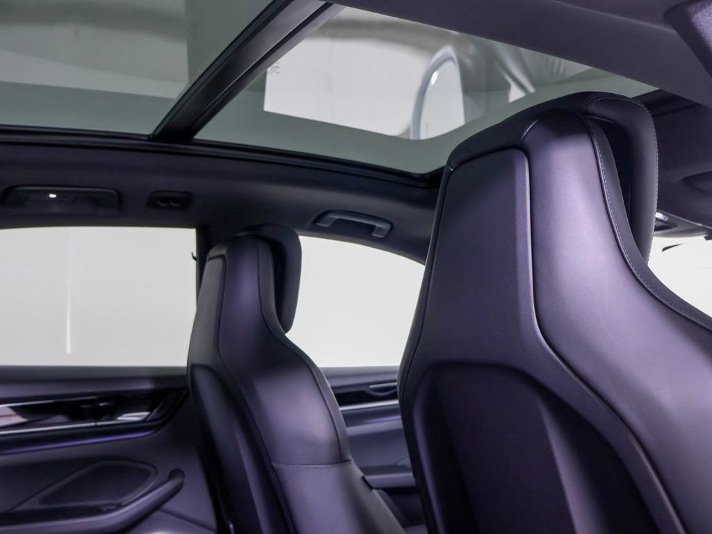 New 2026 Porsche Macan 4 Electric AWD/4WD image 10