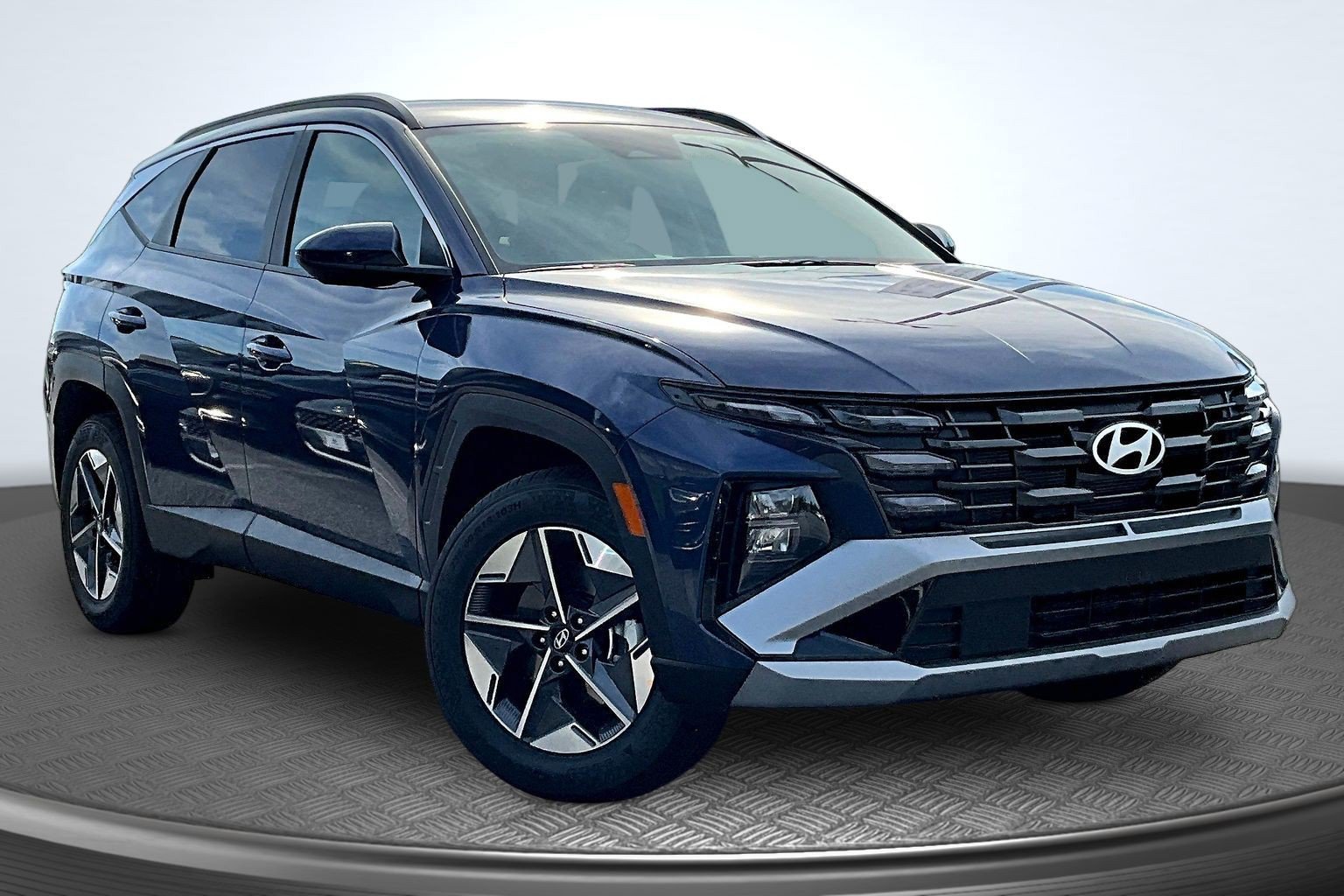 New 2026 Hyundai Tucson SEL Plus AWD/4WD image 2