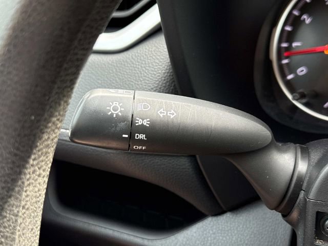 Used 2022 Toyota RAV4 LE image 26