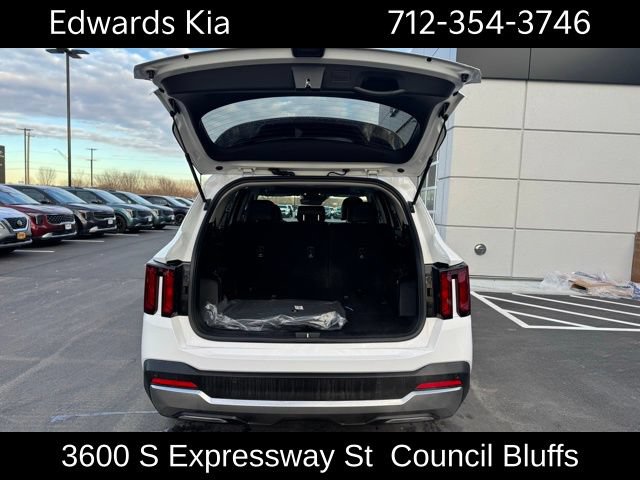 New 2025 Kia Sorento S w/ Panoramic Sunroof Package FWD image 12