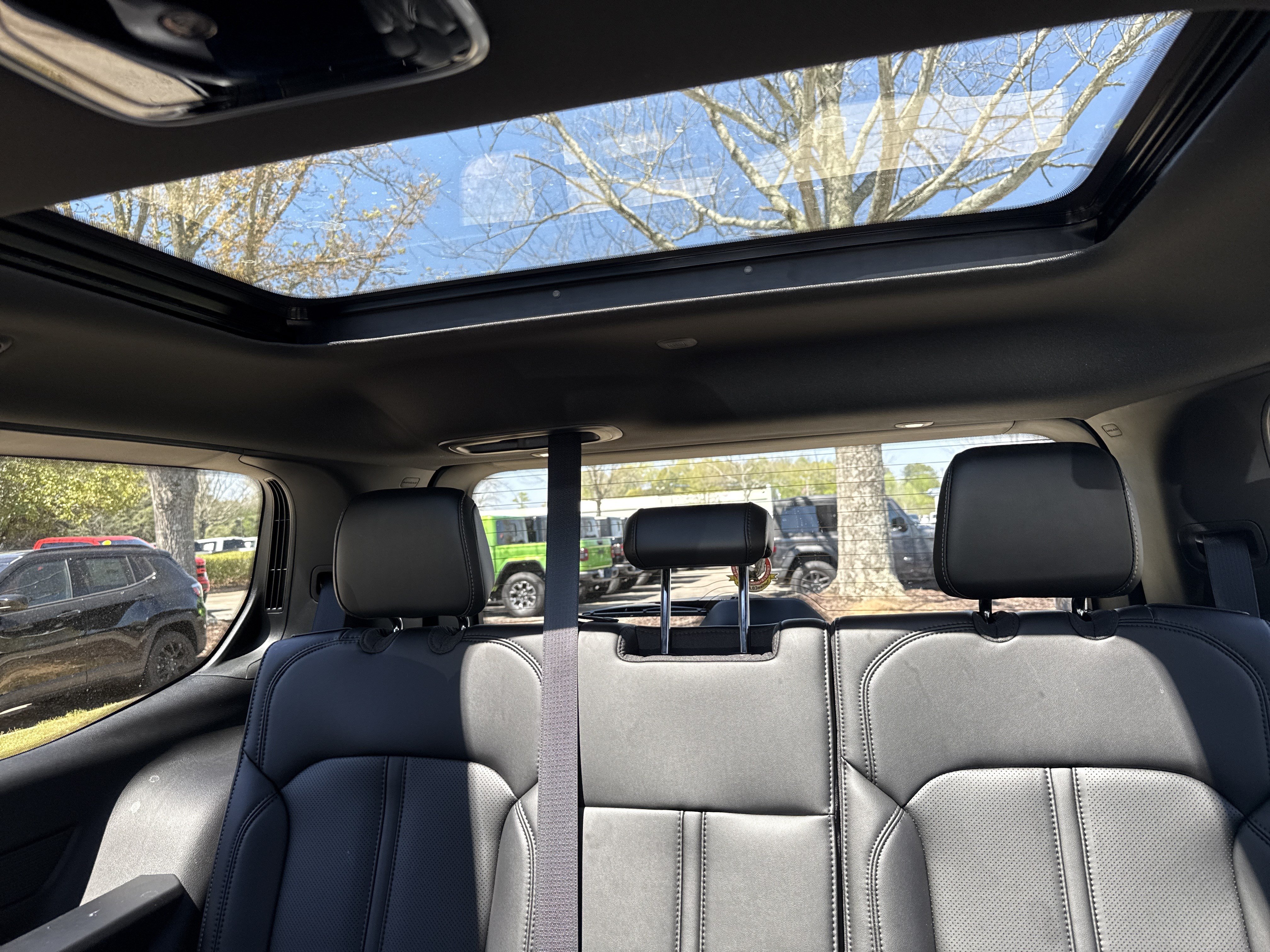 New 2026 Jeep Grand Wagoneer 4WD w/ Premium Group I image 22