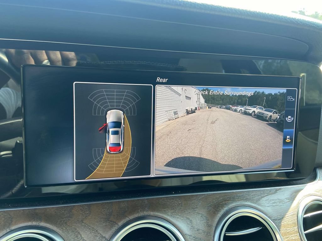Used 2017 Mercedes-Benz E 300 4MATIC image 25