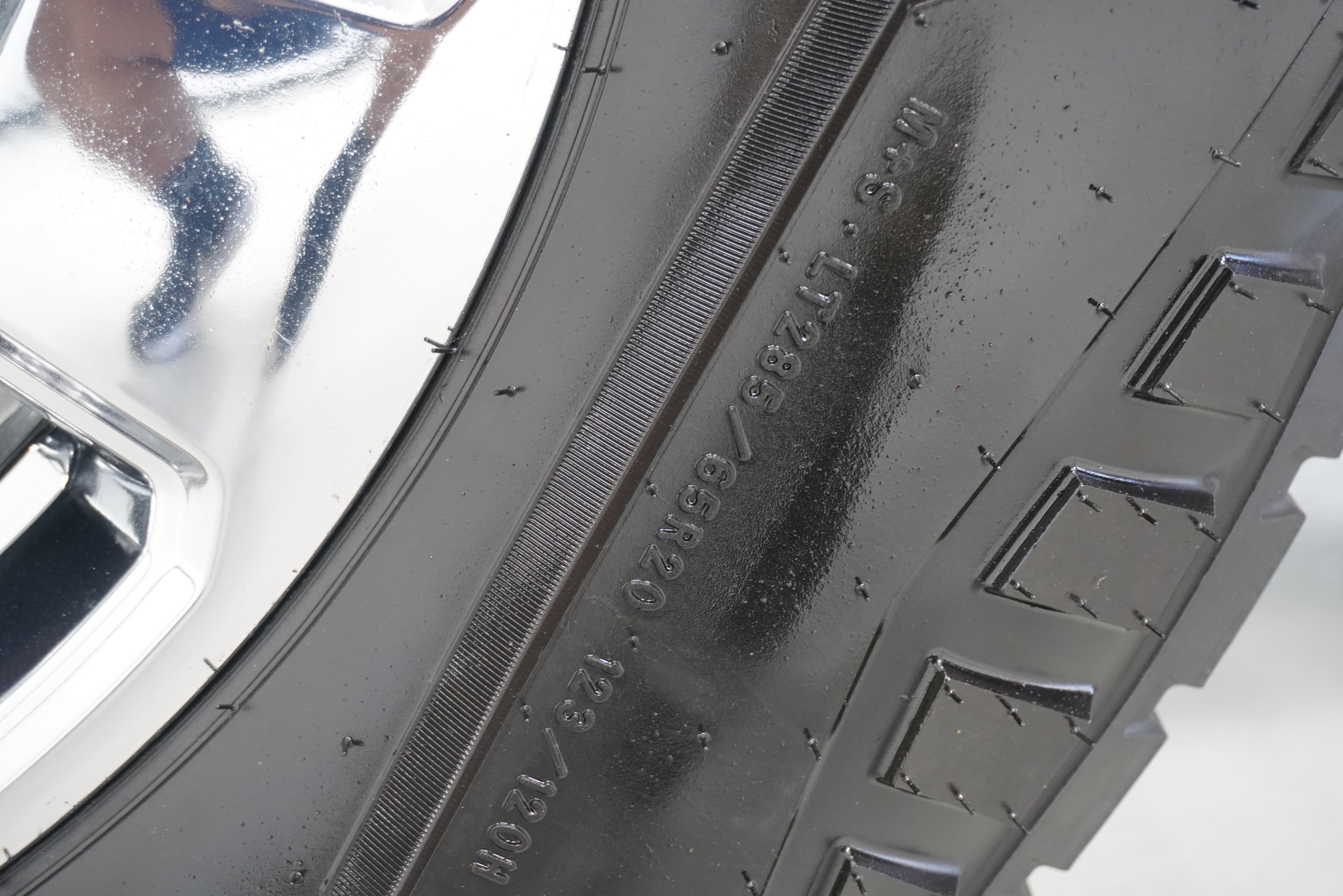 Used 2023 Ford F350 Lariat w/ Chrome Package image 33