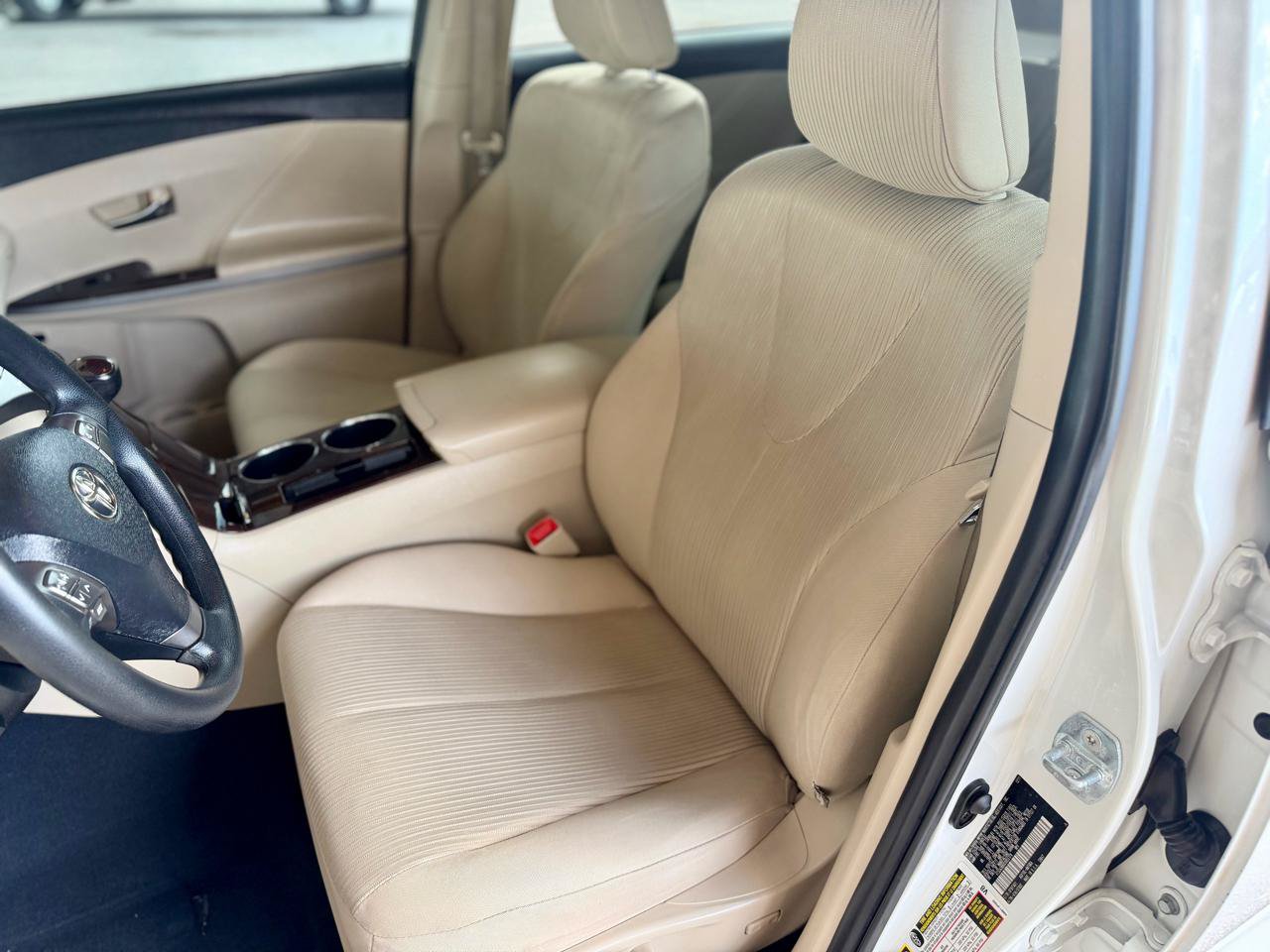 Used 2012 Toyota Venza XLE FWD image 10