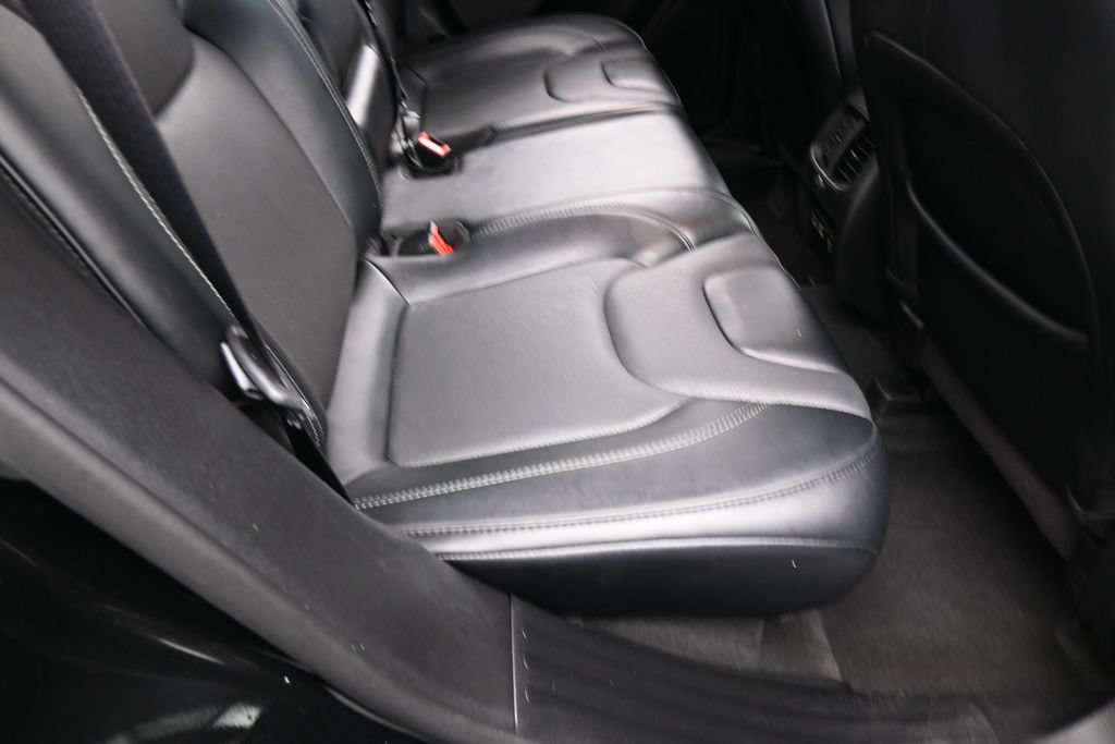 Used 2022 Jeep Cherokee Latitude Lux FWD image 36