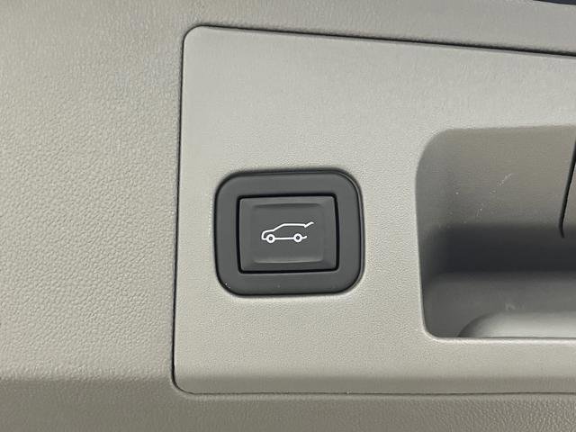 Used 2024 Cadillac XT5 Premium Luxury image 16