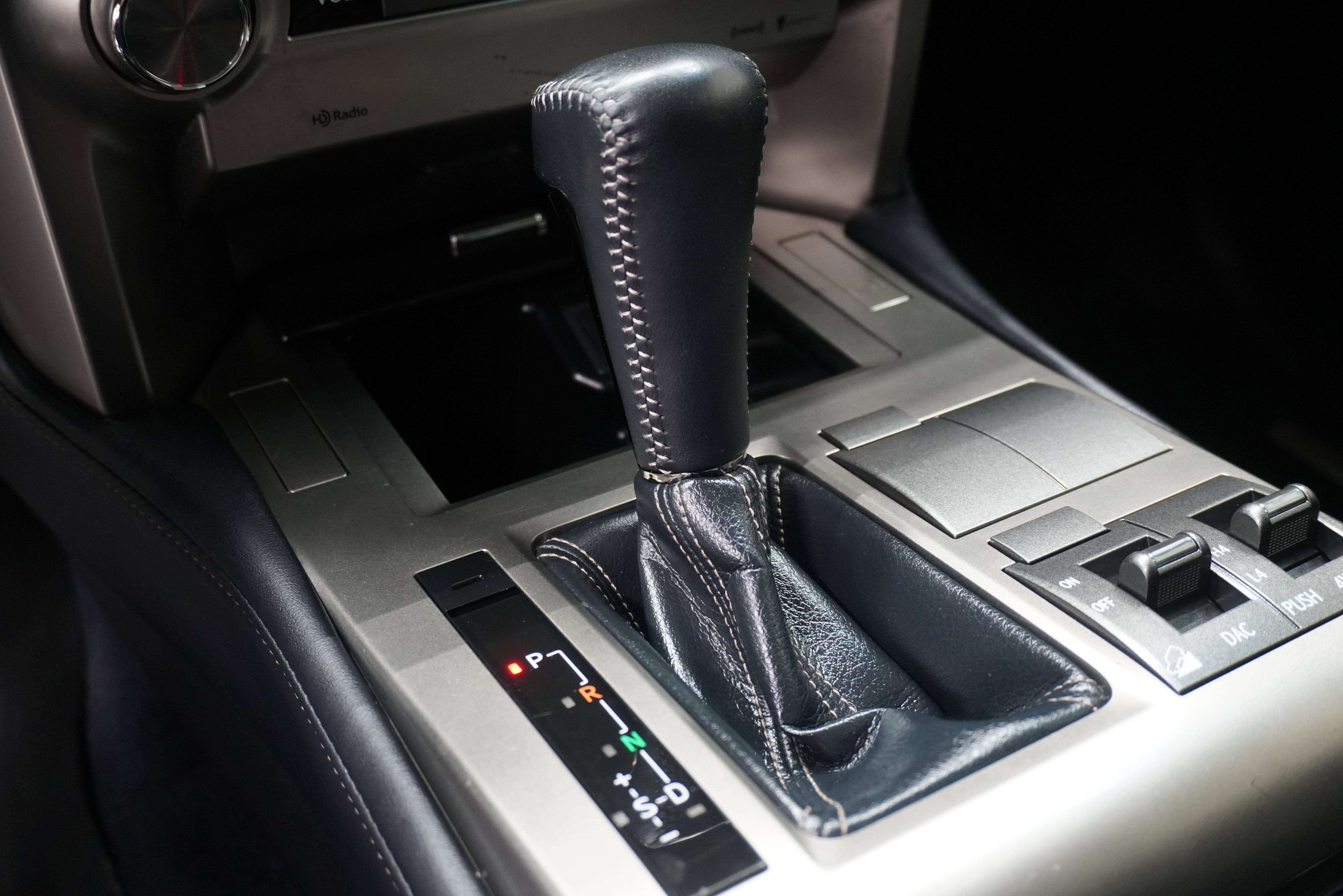 Used 2014 Lexus GX 460 AWD/4WD image 24