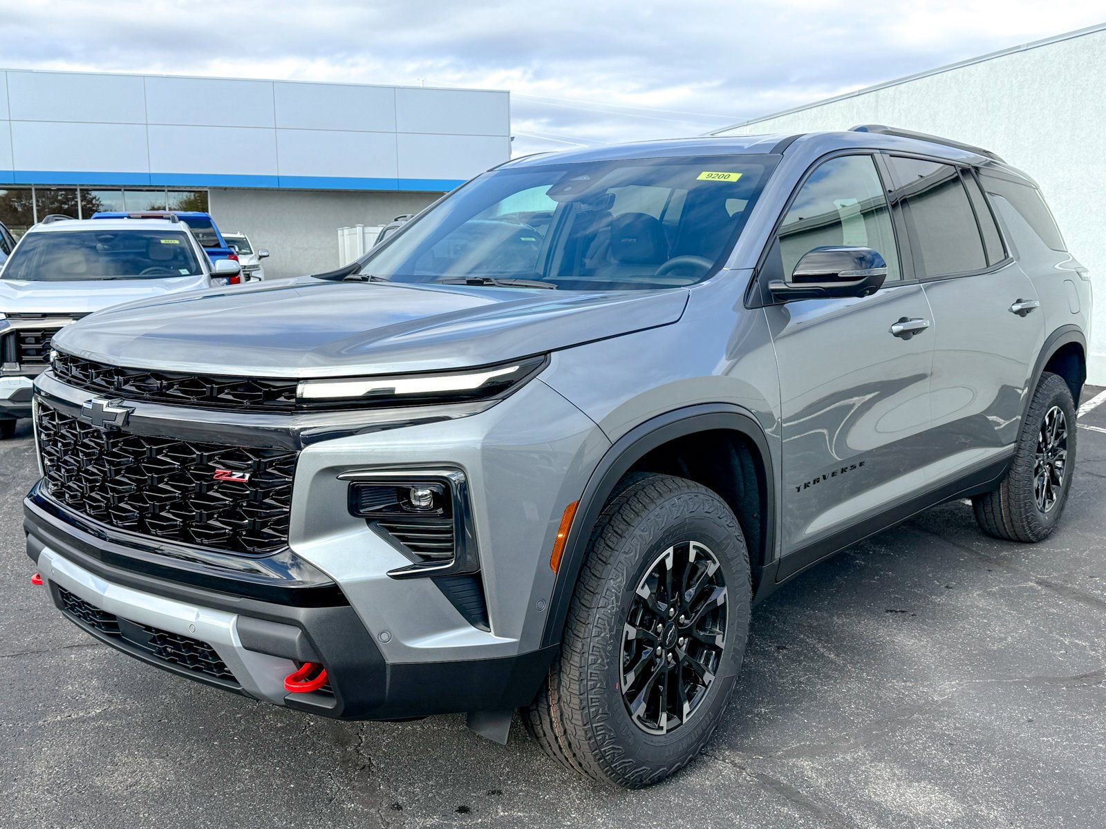 New 2026 Chevrolet Traverse Z71 w/ Enhanced Driving Package AWD/4WD image 3