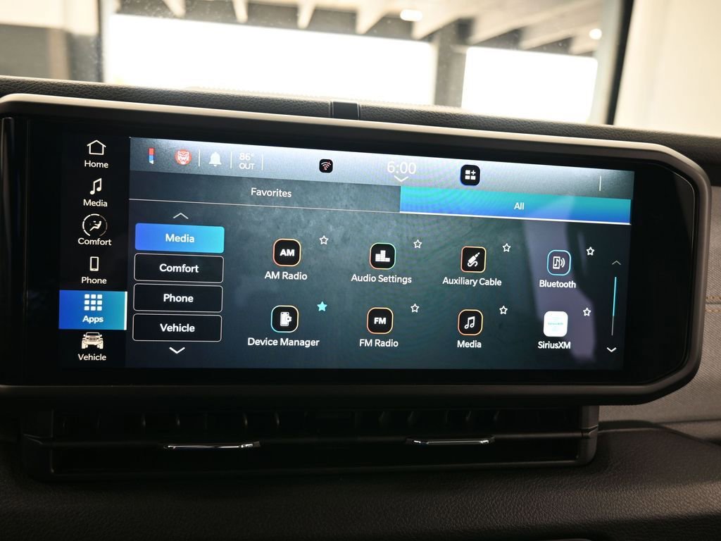 Used 2024 Jeep Gladiator Sport image 19