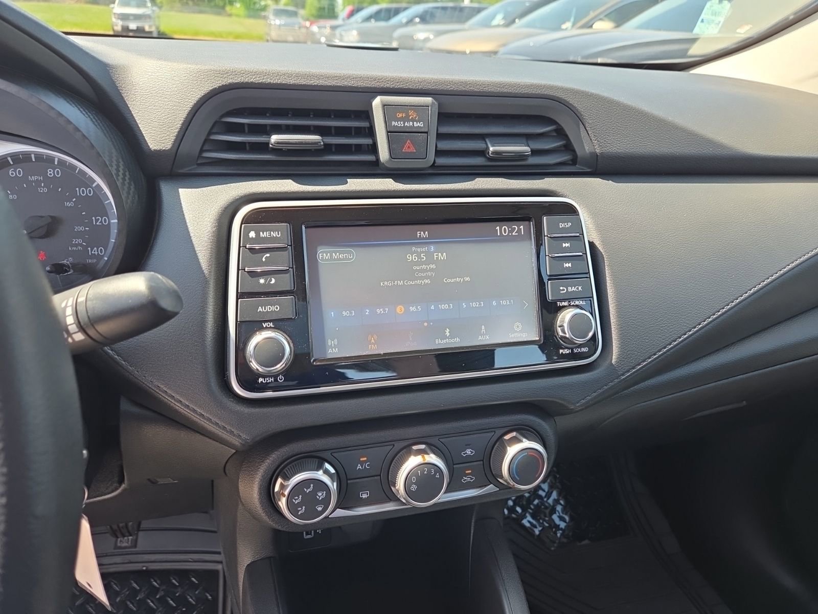 Used 2023 Nissan Versa S FWD image 10