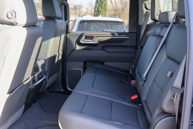 New 2026 GMC Sierra 3500 SLT w/ SLT Premium Package image 14