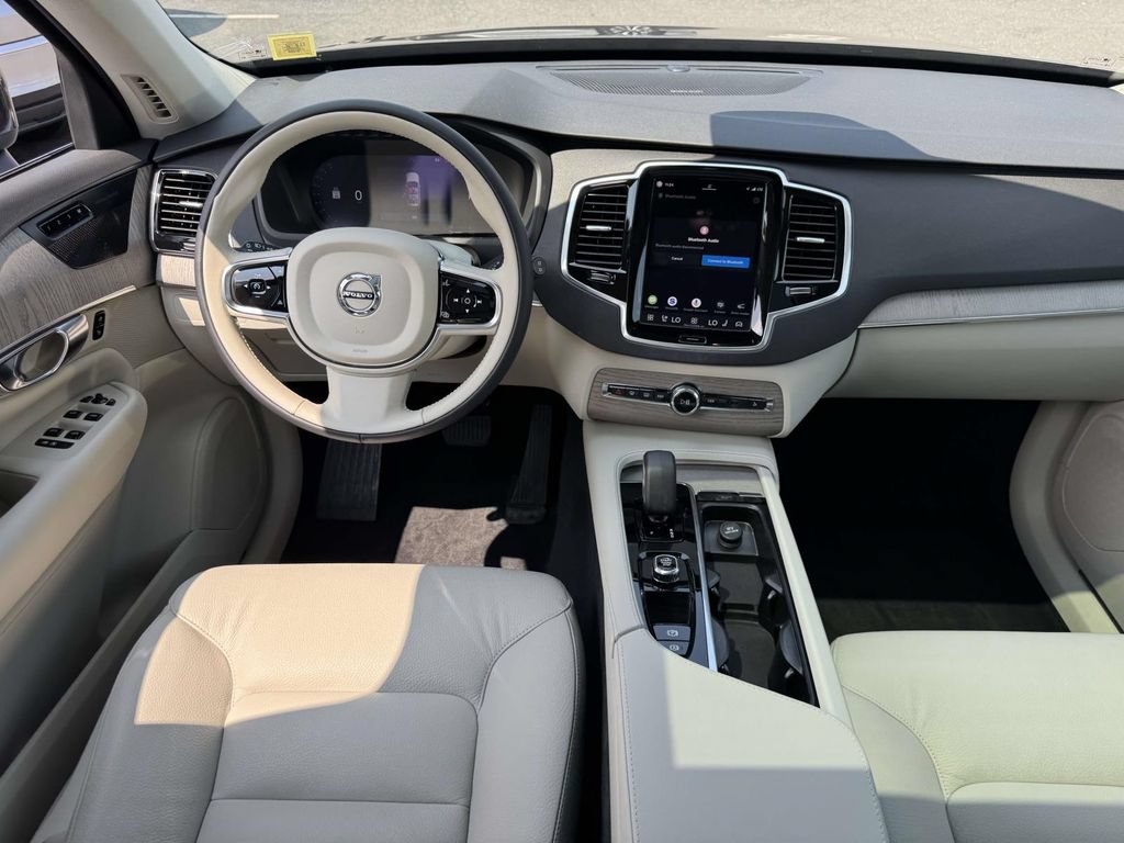 Certified 2024 Volvo XC90 T8 Plus w/ Protection Package AWD/4WD image 11
