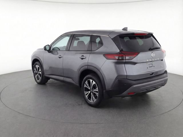 Used 2024 Nissan Rogue SV image 4