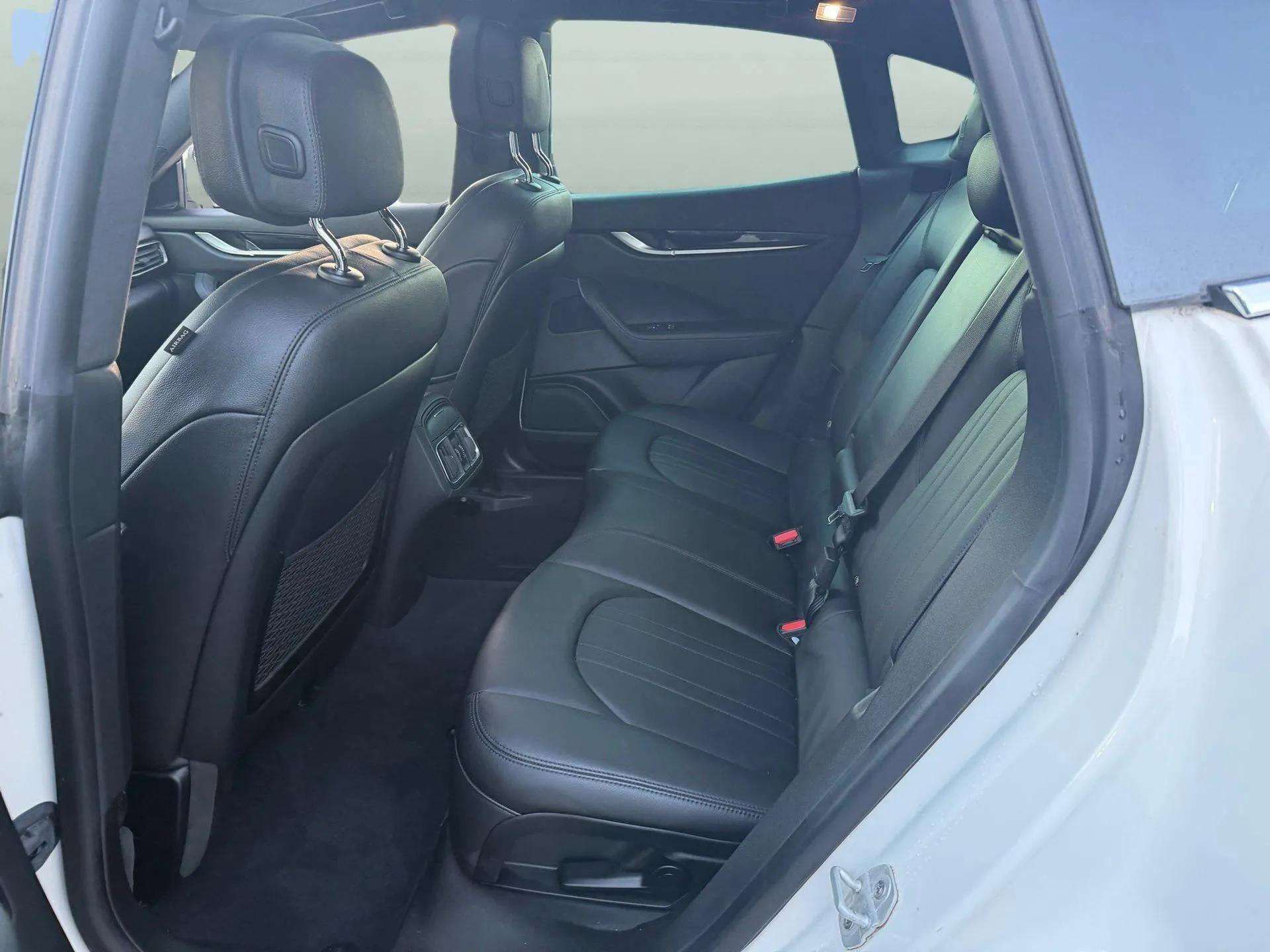 Certified 2022 Maserati Levante GT image 34