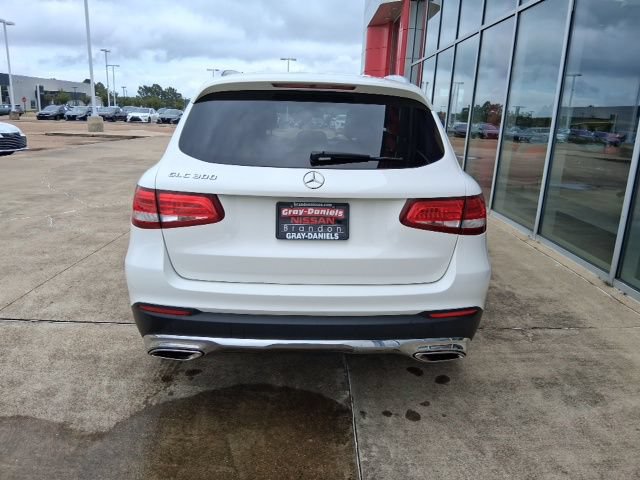 Used 2019 Mercedes-Benz GLC 300 image 6